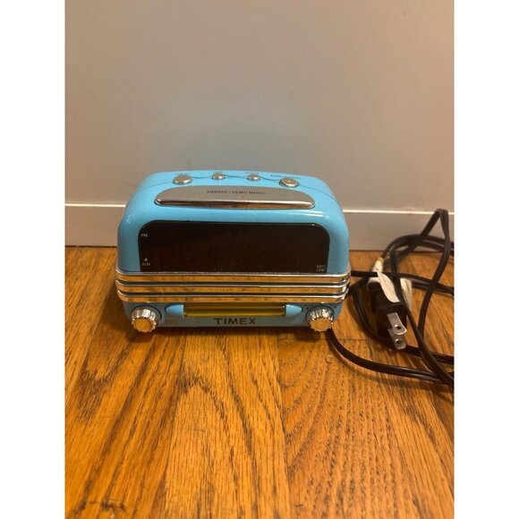 Timex T-147L Blue Retro Alarm Clock Radio With Rock & Roll Sounds - Picture 1 of 6